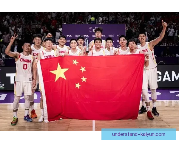 中国男篮逆转战胜菲律宾队 晋级亚洲杯四强 展现强大团队实力