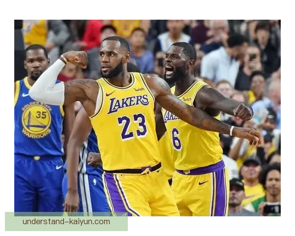 湖人逆转勇士夺胜利 詹姆斯关键三分引爆全场