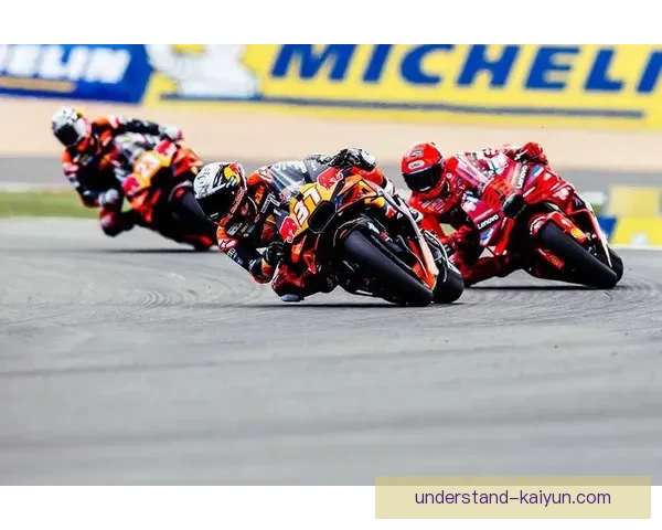 MotoGP赛季激烈角逐 各大车队战术调整与选手表现分析
